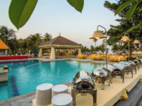The Nouveau Chumphon Beach Resort and Golf Hotels in Chumphon