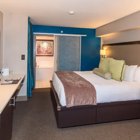 City Loft Hotel