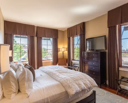 The Bleckley Inn Hotels in Anderson