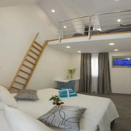 Central Old Town Rooms