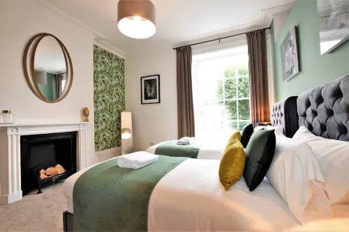 Frederick Place - Your Apartment - balcony
