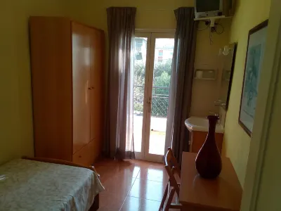Hostal Lleida Hotels in 