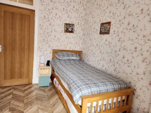 Captivating 2-Bed Ground Floor Apartment in Largs