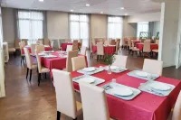 Complexe Hôtelier Regain Hotels in Sainte-Tulle
