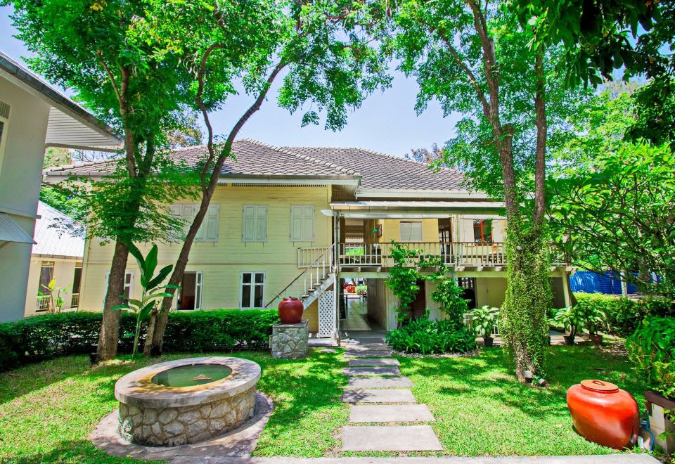 5. 반 바얀 비치 ..