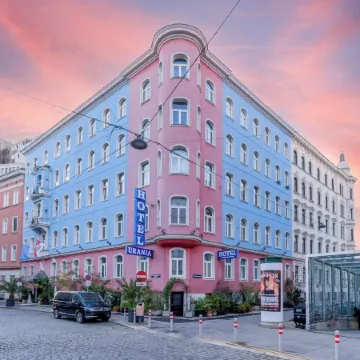 Hotel Urania Отели рядом с достопримечательностью «Императорская усыпальница»