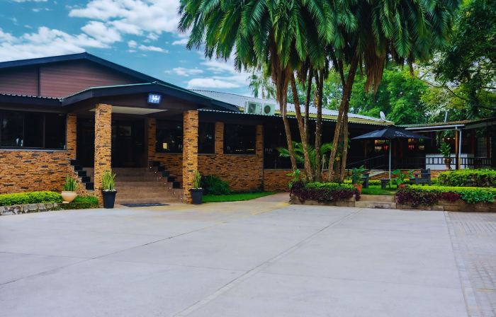 Casa Mia Lodge & Restaurant