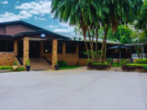 Casa Mia Lodge & Restaurant โรงแรมในบลันไทร์