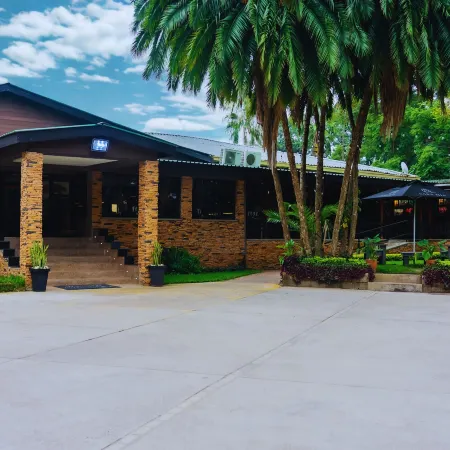 Casa Mia Lodge & Restaurant