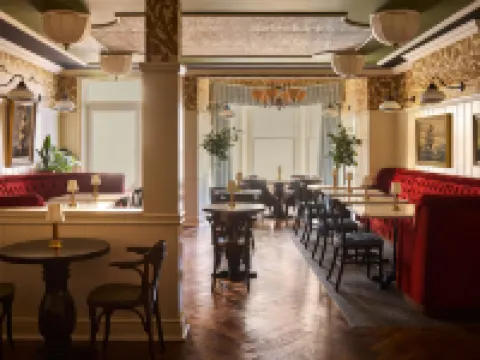 Portrush Adelphi Hotels in Portrush