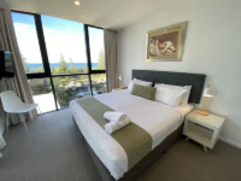 Boardwalk Burleigh Beach - Official