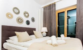 erApartments Mennica Residence