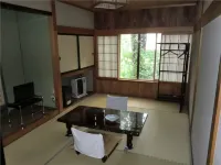 Onsen Minshuku Sakaeya
