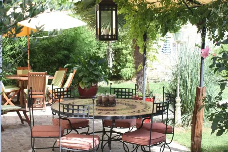 Gîtes le Petit Nailly Отели рядом с достопримечательностью «Parc de l'abbaye des Vaux de Cernay»