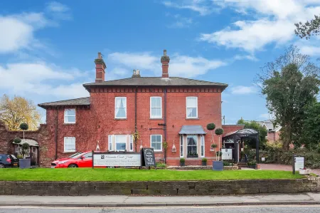 Alexandra Court Hotel