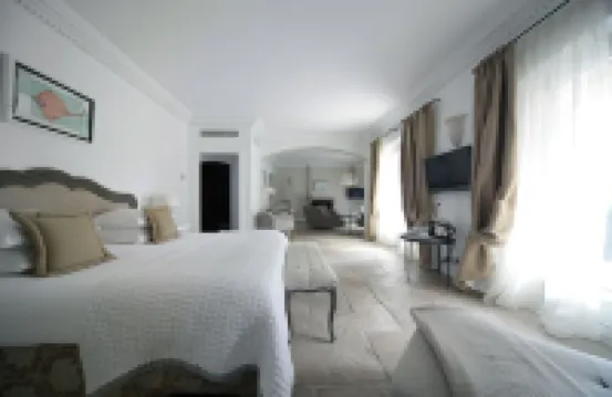 阿蘭洛卡餐廳酒店 盧河畔拉科爾酒店