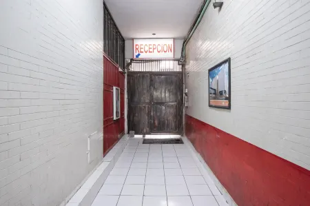 Unidades Privadas Con AC-TV-WiFi y Estacionamiento en Centro de Mty