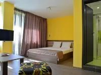 فيزيتو أبارت هاوس Hotels near القصر الملكي