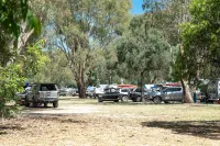 Ingenia Holidays Murray Bend - parking