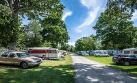 Kolleviks Camping Och Stugby - parking