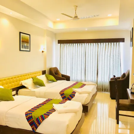 Regalia Inn &Suites