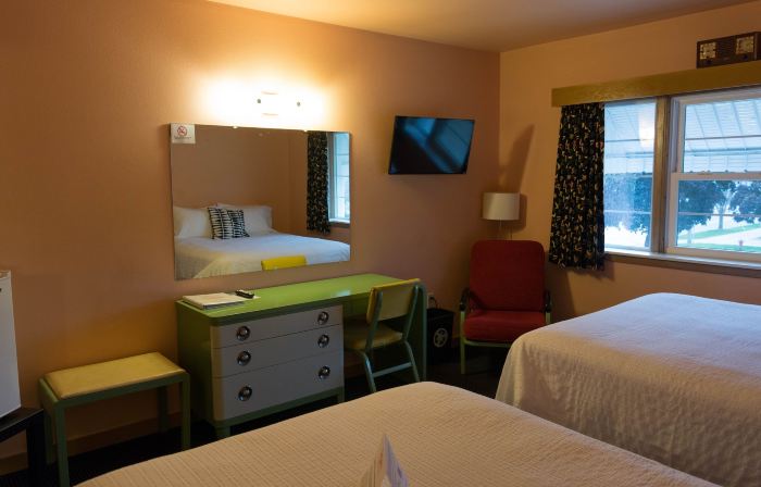 Holiday Music Motel