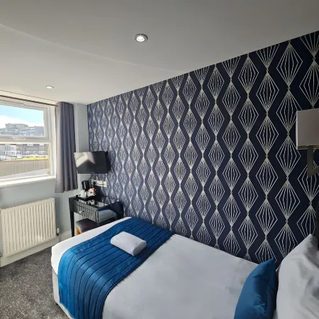 ジョージ ホテル