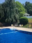 Publick House Historic Inn and Country Motor Lodge - Pools