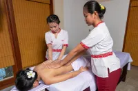 Clove Beach Wadduwa - Spa