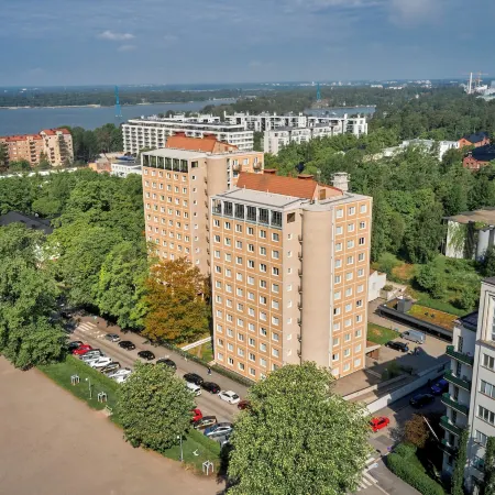 Töölö Towers Отели рядом с достопримечательностью «Олимпийский стадион Хельсинки»