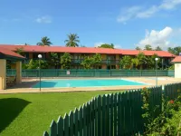 Madang Star International Hotel - piscina