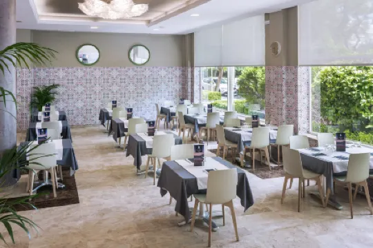 Aparthotel Cye Holiday Centre