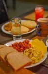 Metro Hotel Couva - Frühstück