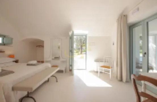 TD Marl Luxury Trulli Experience w Stunning Pool
