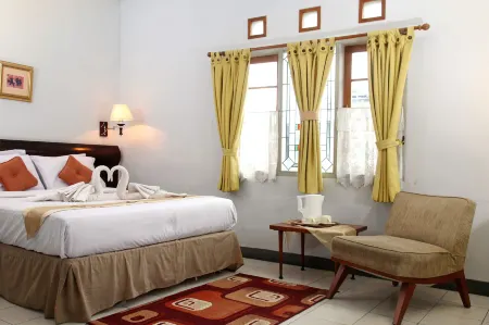 Rumah Asri Bed and Breakfast