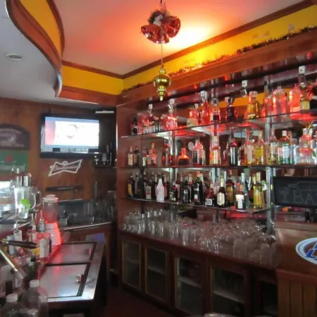 S & C Hotel Suites & Apartment