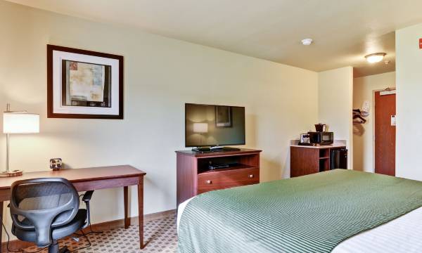 Cobblestone Hotel & Suites Pulaski/Green Bay