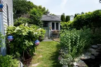 Gardenview Bed and Breakfast Отели рядом с достопримечательностью «Ocean Drive»