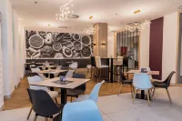 Hotel Karos Spa - พร้อมอาหารเช้า