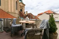 The Old Town Square & Parizska Apartments