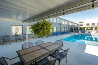 The Bransinn Entertainment District - piscina