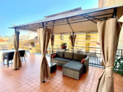 กาซาเซฟฟิริโน โรงแรมในซานเรโม