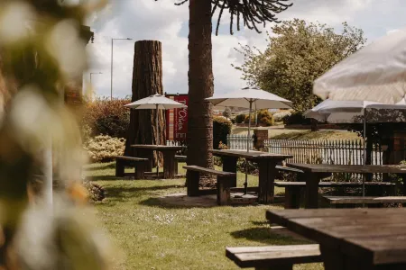 Old Orleton Inn Отели в г. Лейтон энд Итон Константин