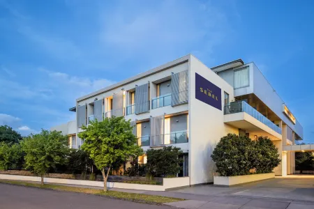 The Sebel Melbourne Kew Отели рядом с достопримечательностью «Университет Мельбурн»