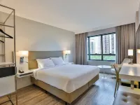 Radisson Hotel Barra Rio de Janeiro โรงแรมใกล้หาด Joatinga Beach