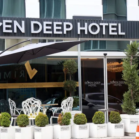 Seven Deep Hotel