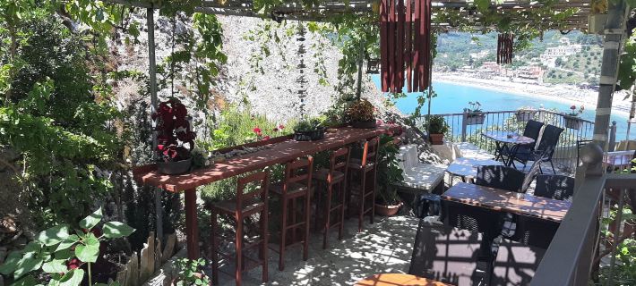Paraskevi's Luxury Studios Hotels in Parga
