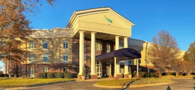 The ColdWater Inn فنادق في Tuscumbia