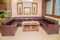Hotel Gajur Palace فنادق في دھارن