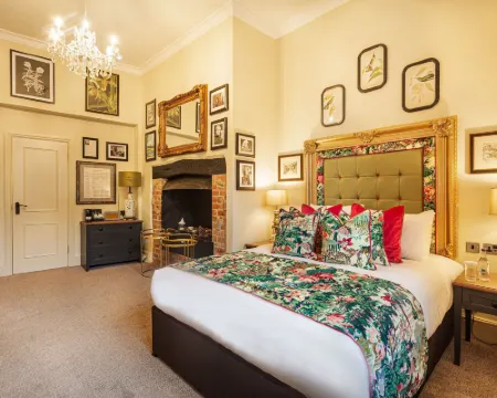 The George Hotel, Amesbury, Wiltshire Hotels in Amesbury